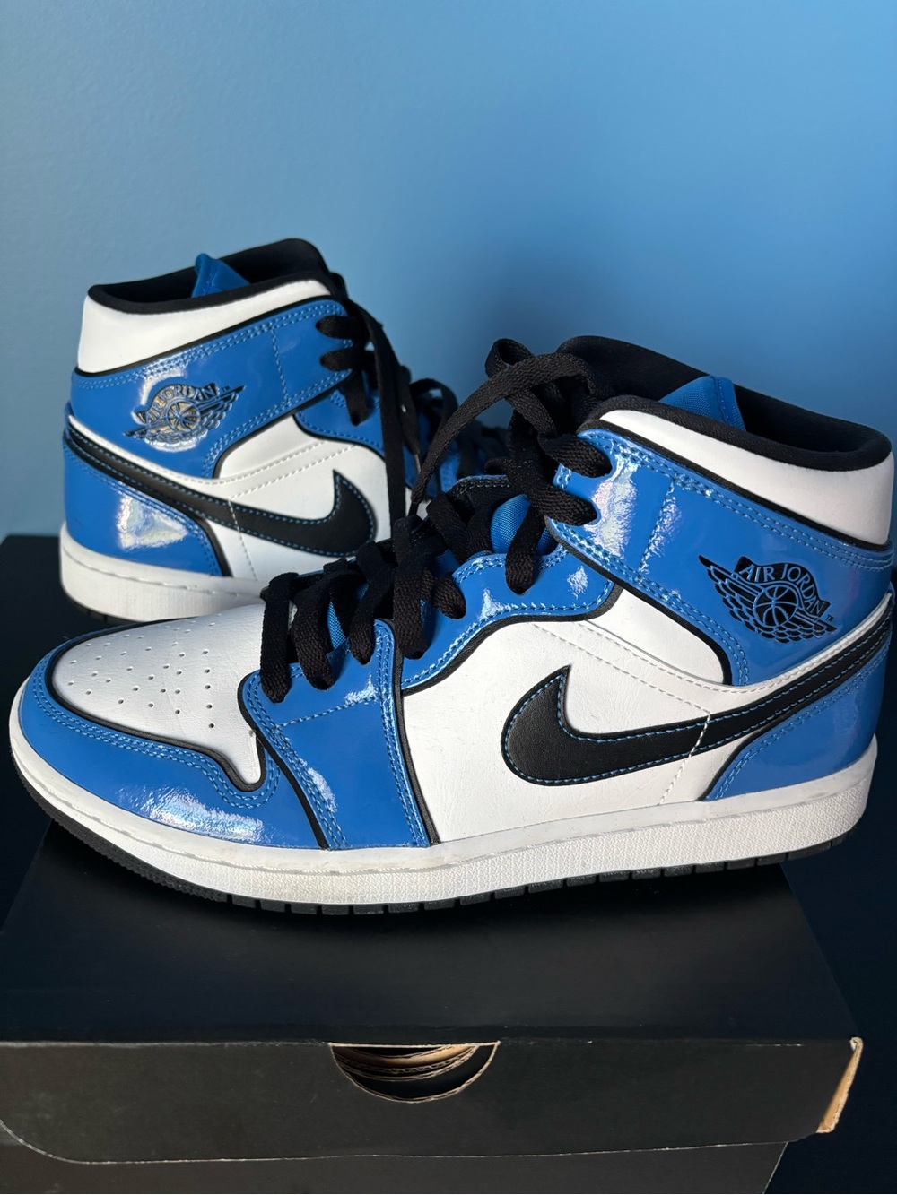 Nike Men's High-Top Sneakers in Blue, White & Black